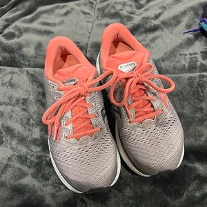 Saucony running shoes